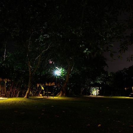 Augusta Sukabumi Hotel Buitenkant foto
